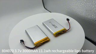 ชาร์จ 804070 3.7v 3000mAh 11.1wh แบตเตอรี่ลิเธียมโพลิเมอร์สำหรับแบบพกพา led light