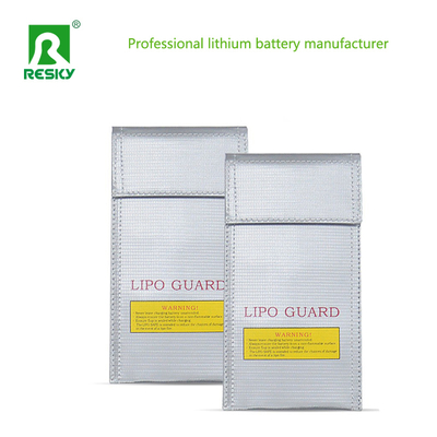 ซื้อ Fireproof Explosion Proof Waterproof 20 X 10cm Silver Glass Fiber RC LiPo Battery Bag For Battery Charging การผลิตออนไลน์